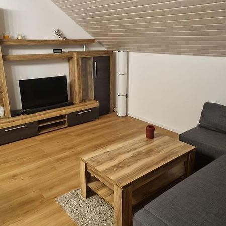 Gemuetliche Wohnung Am Waldrand Thierhaupten 外观 照片