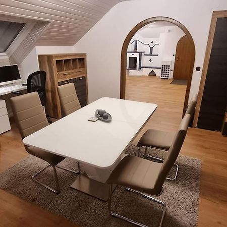 Gemuetliche Wohnung Am Waldrand Thierhaupten 外观 照片