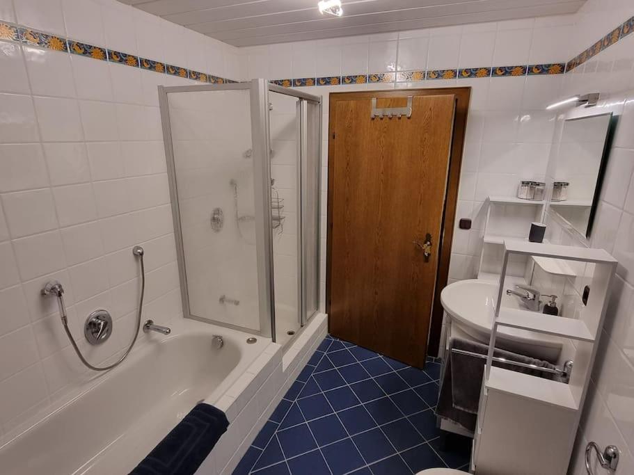 Gemuetliche Wohnung Am Waldrand Thierhaupten 外观 照片